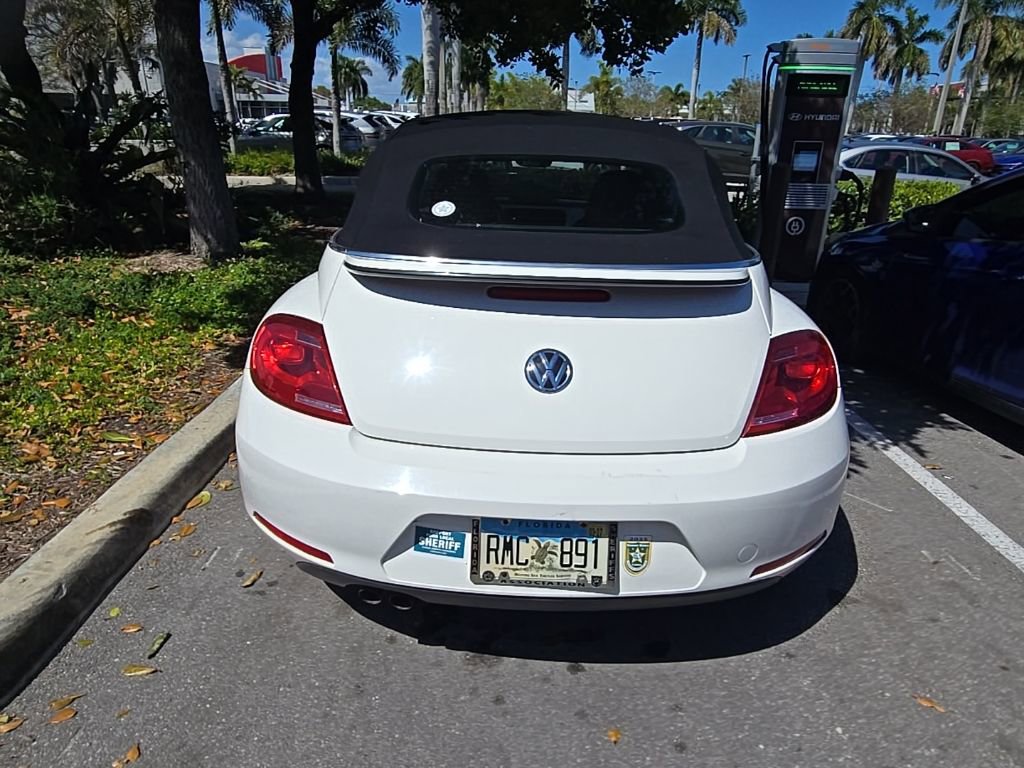 Used 2013 Volkswagen Beetle 2.5 image 16