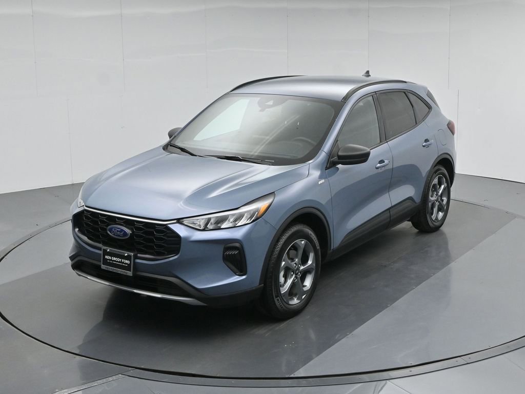 Certified 2025 Ford Escape ST-Line FWD image 38