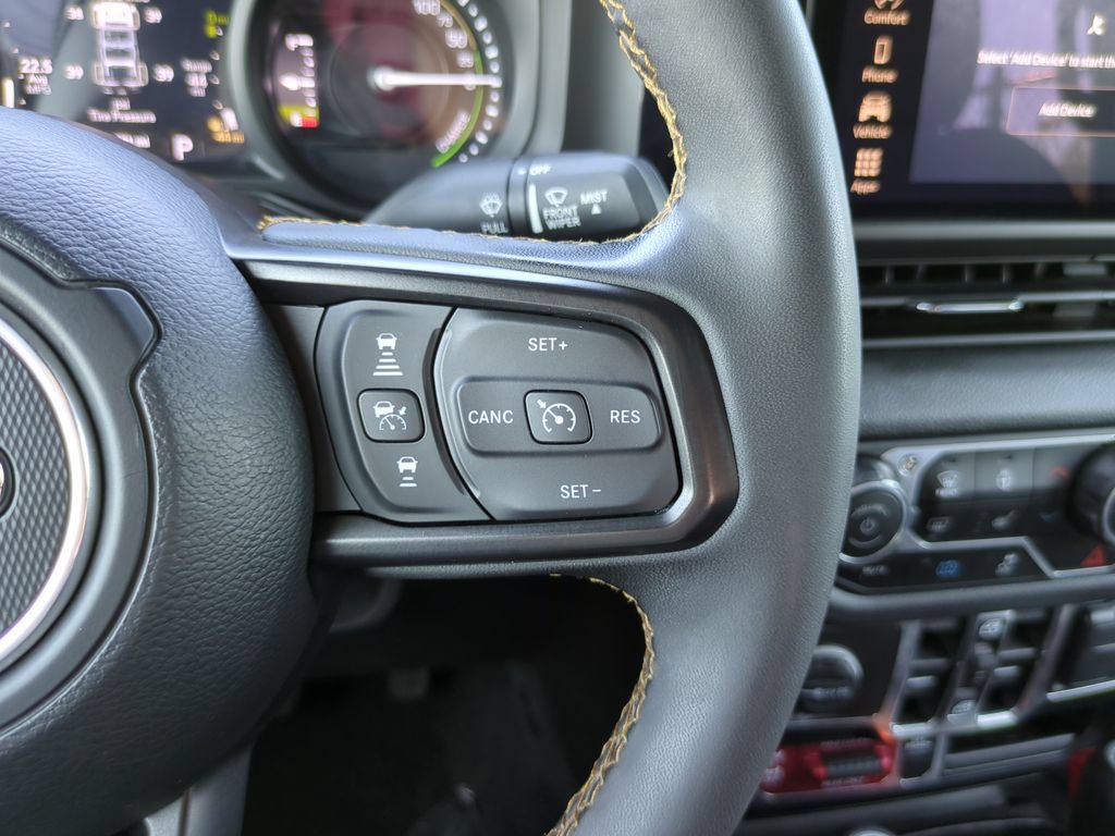 Used 2024 Jeep Wrangler Unlimited AWD/4WD image 19