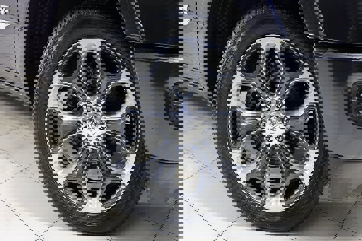 Used 2020 RAM 1500 Limited image 14