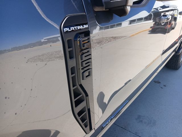 Used 2026 Ford F250 Platinum AWD/4WD image 9