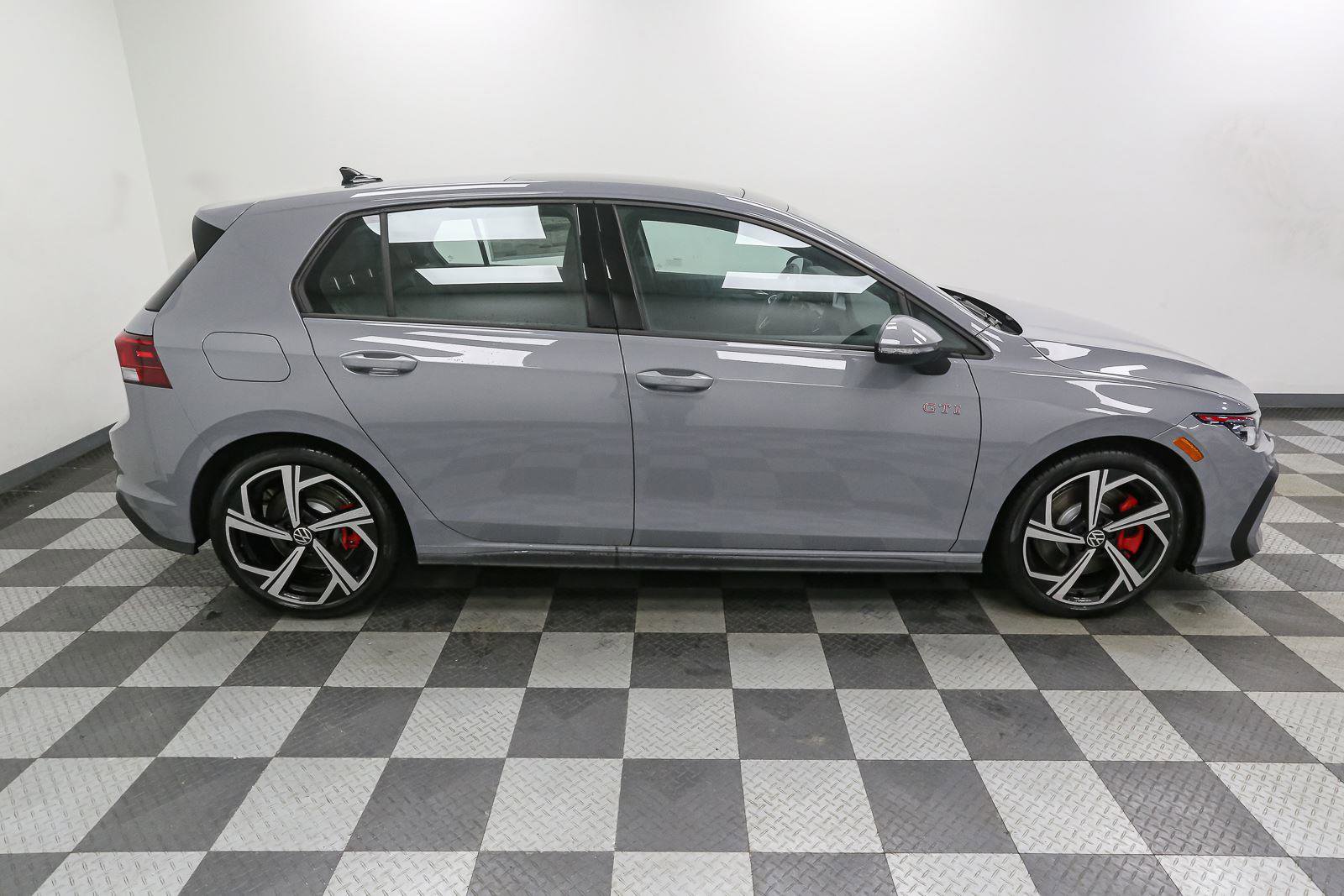 New 2026 Volkswagen GTI SE image 7