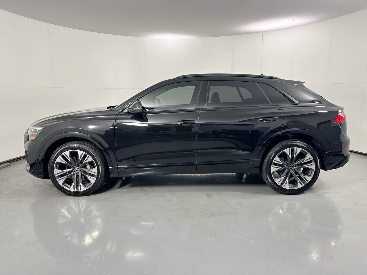 Used 2025 Audi Q8 Premium Plus w/ Premium Plus Package AWD/4WD video 2
