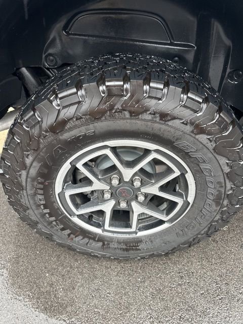 Used 2025 Jeep Wrangler Unlimited Rubicon w/ Convenience Group image 34