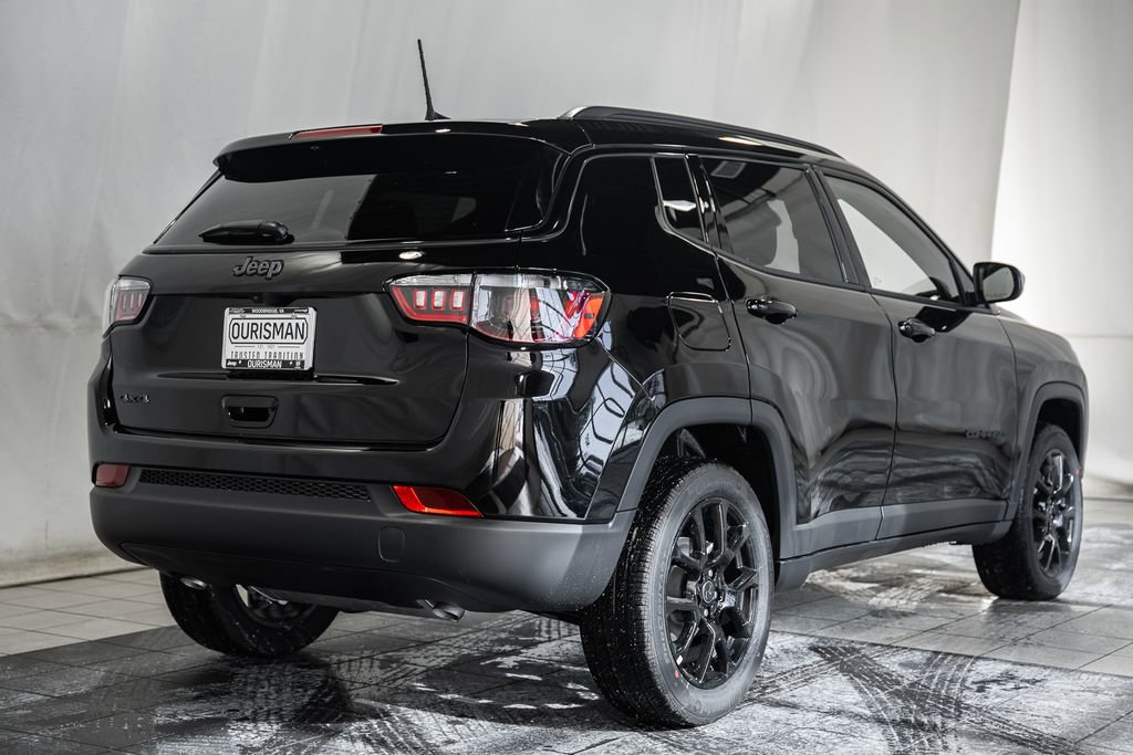 New 2026 Jeep Compass Latitude image 4
