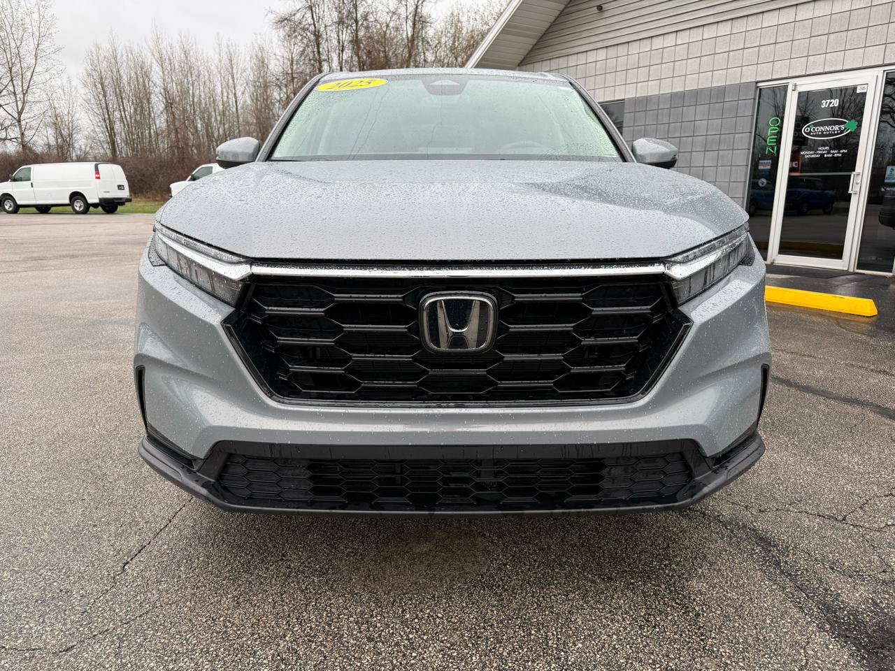 Used 2025 Honda CR-V EX image 8