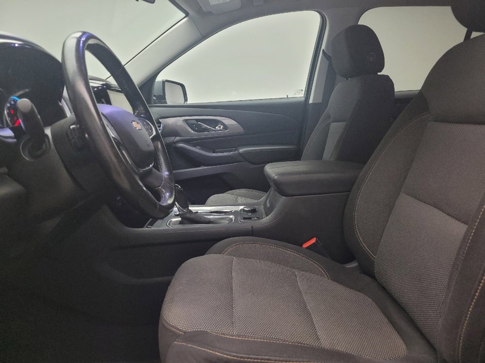 Used 2020 Chevrolet Traverse LS image 17