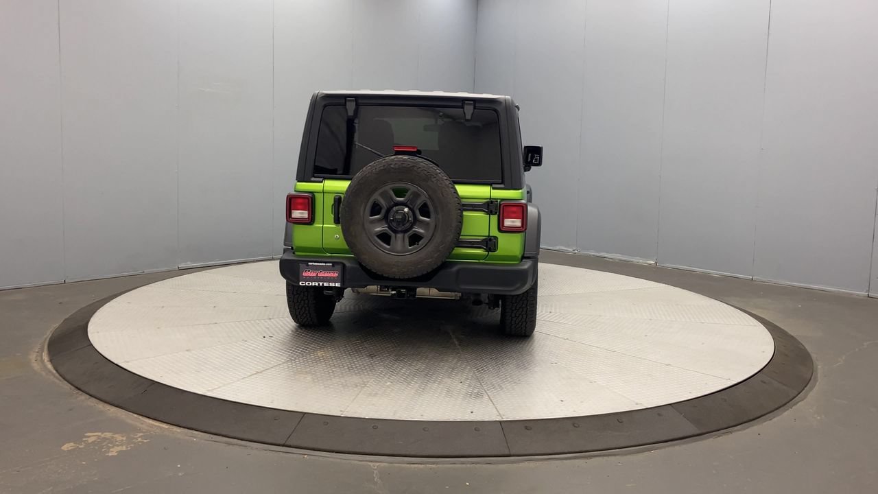 Used 2018 Jeep Wrangler Sport AWD/4WD image 4