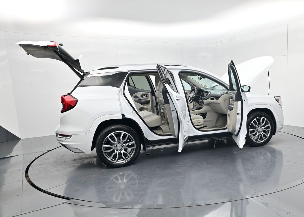 Used 2023 GMC Terrain Denali w/ Denali Premium Package AWD/4WD image 57