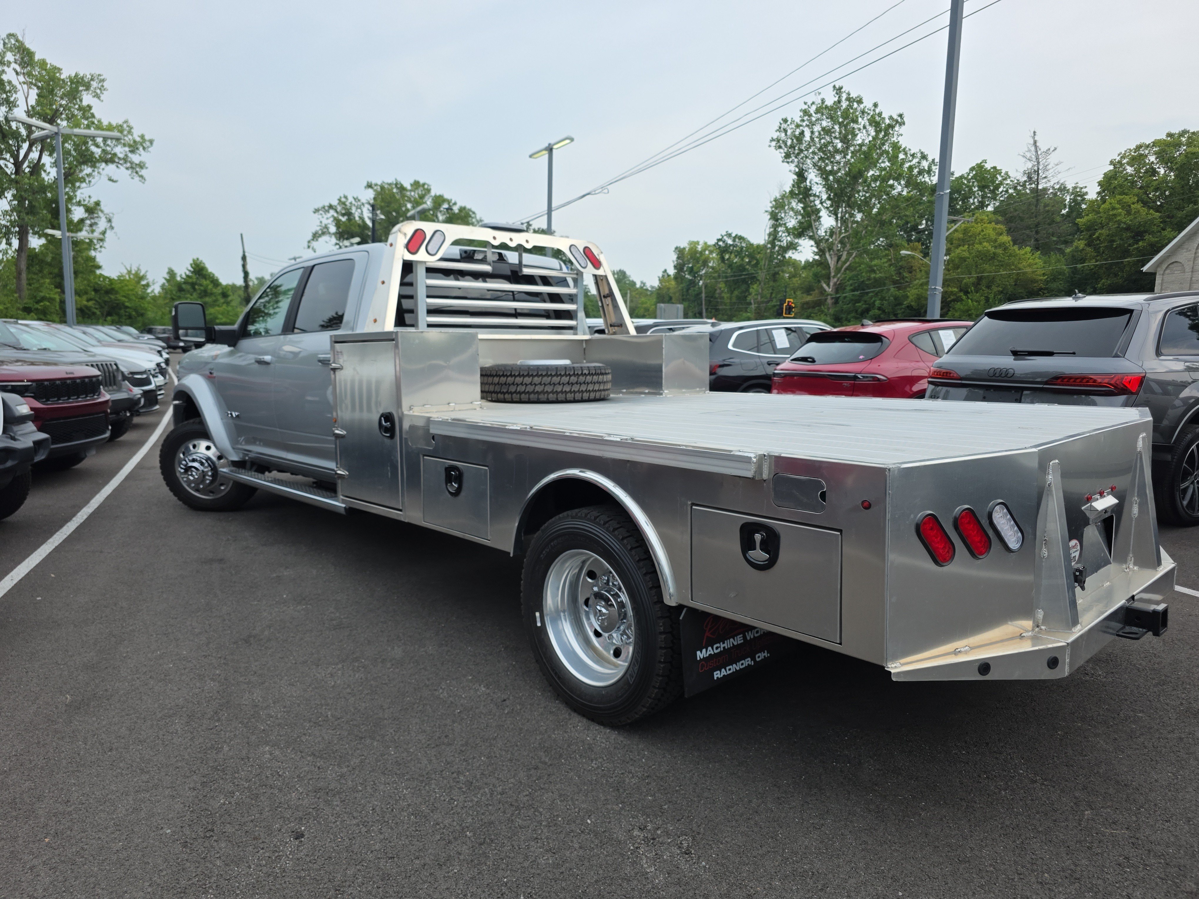 New 2026 RAM 5500 4x4 Crew Cab w/ Laramie Trim Package image 25