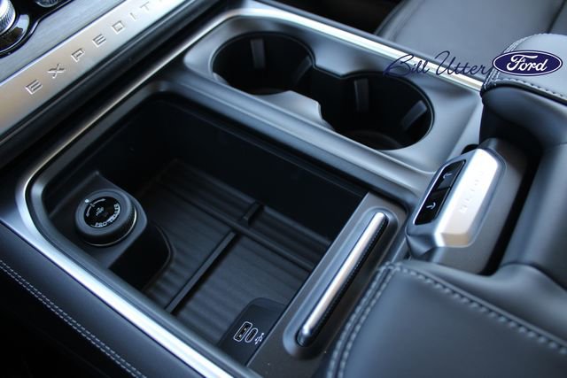 New 2026 Ford Expedition Platinum image 14