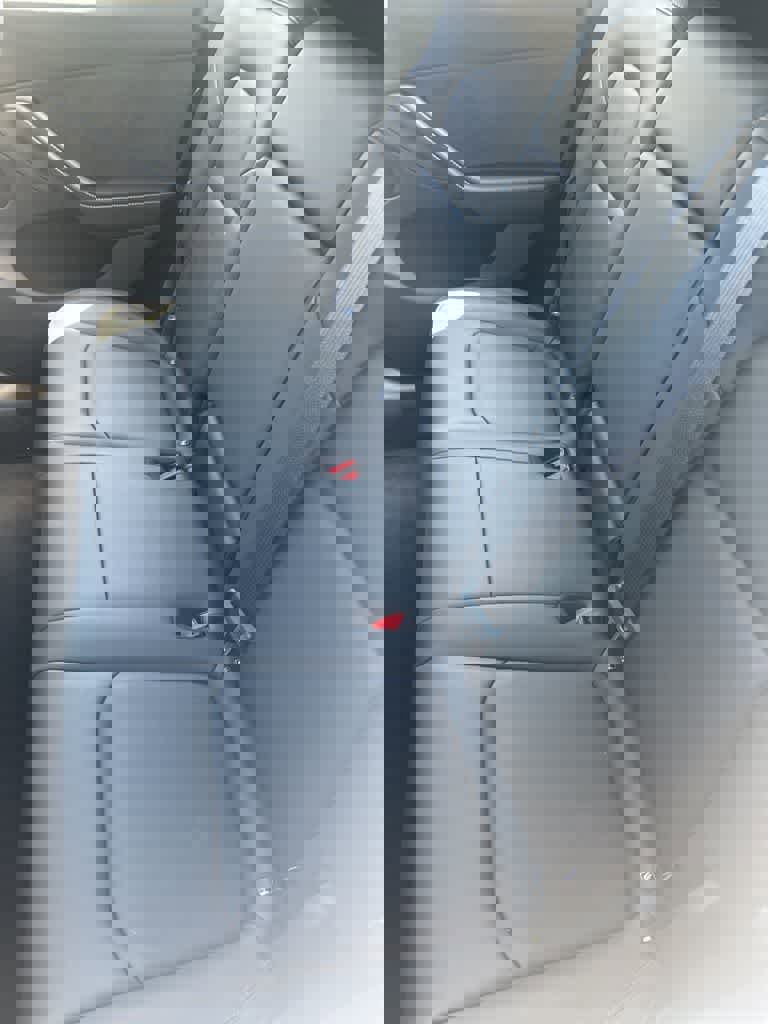 Used 2025 Tesla Model Y Long Range image 6