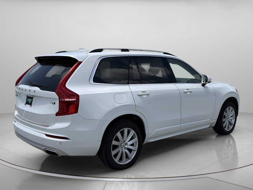 Used 2017 Volvo XC90 T6 Momentum w/ Vision Package AWD/4WD image 3