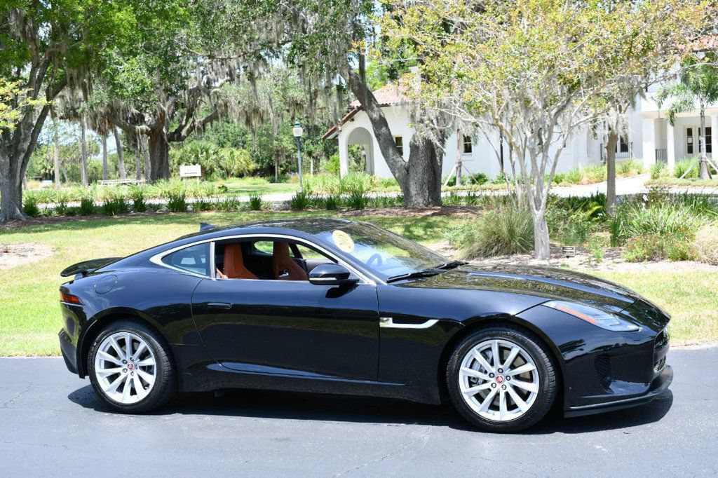 Used 2018 Jaguar F-TYPE Coupe RWD image 29