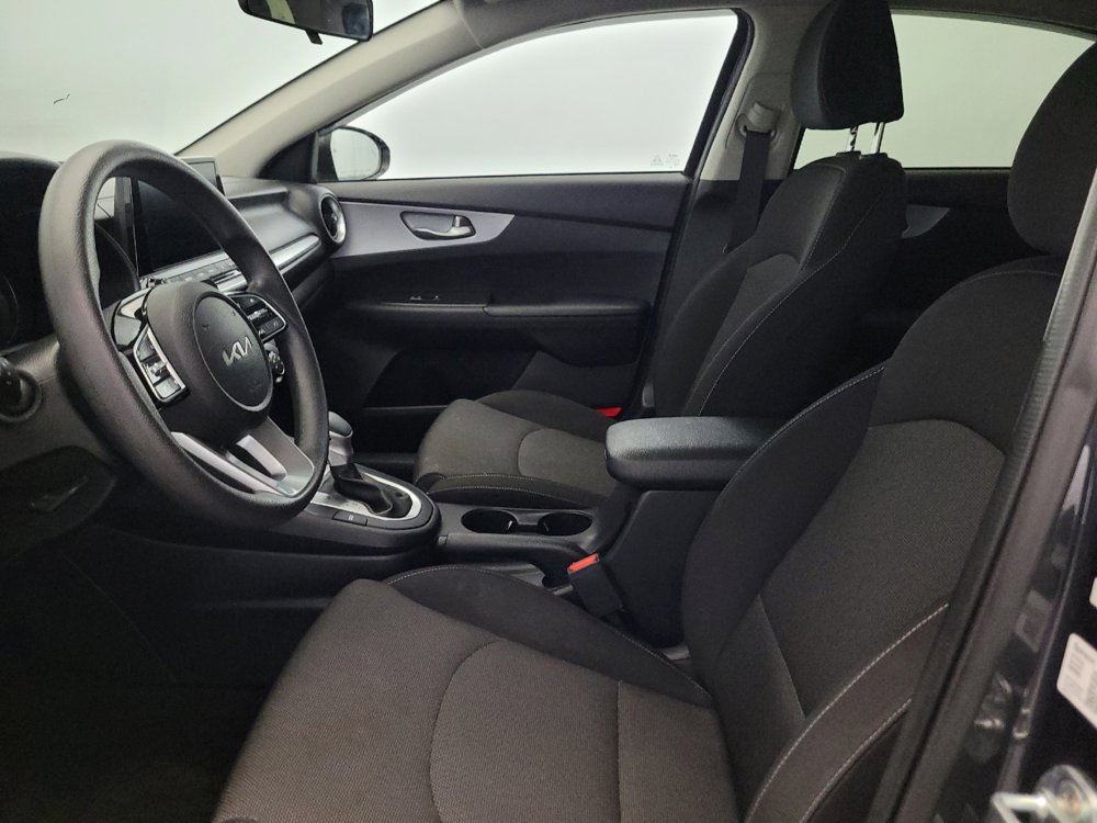 Used 2022 Kia Forte LXS w/ LXS Technology Package FWD image 17