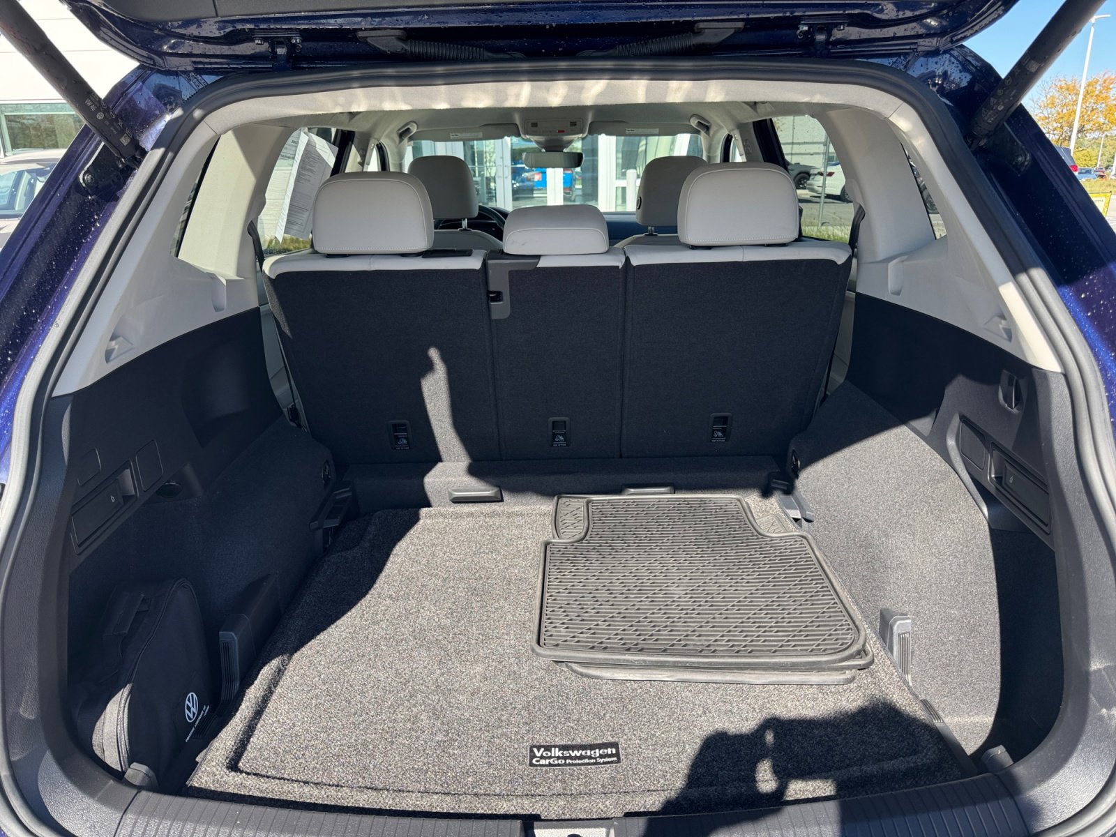 Certified 2022 Volkswagen Tiguan SE image 8