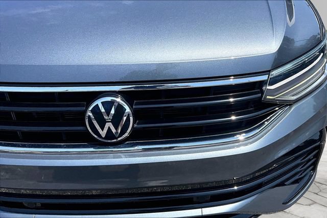 Used 2022 Volkswagen Tiguan SE R-Line AWD/4WD image 26
