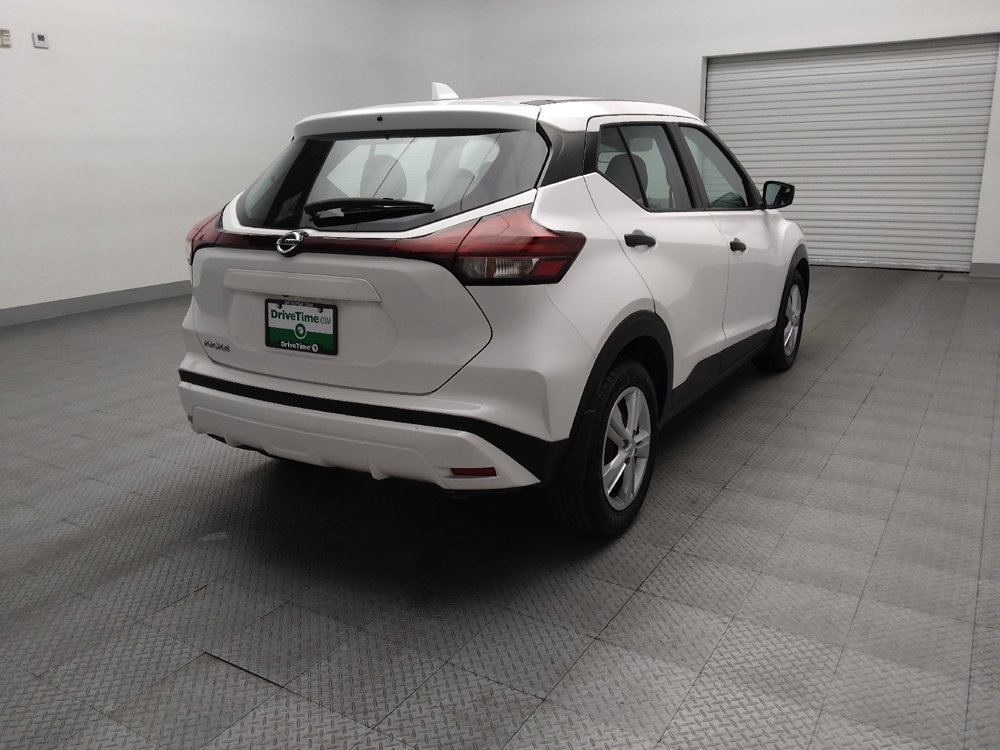 Used 2021 Nissan Kicks S FWD image 9
