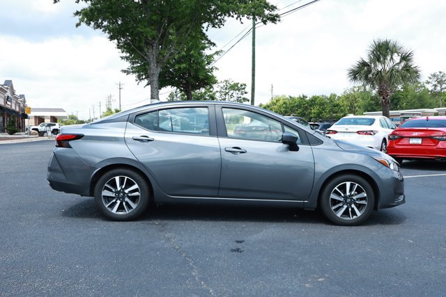 Used 2024 Nissan Versa SV FWD image 5
