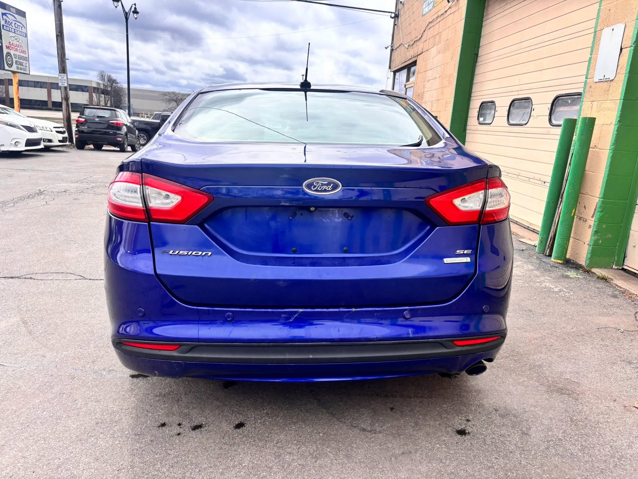 Used 2014 Ford Fusion SE w/ Equipment Group 202A image 9