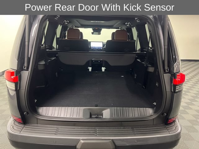 Certified 2026 Lexus GX 550 w/ Accessory Package (31) AWD/4WD image 8