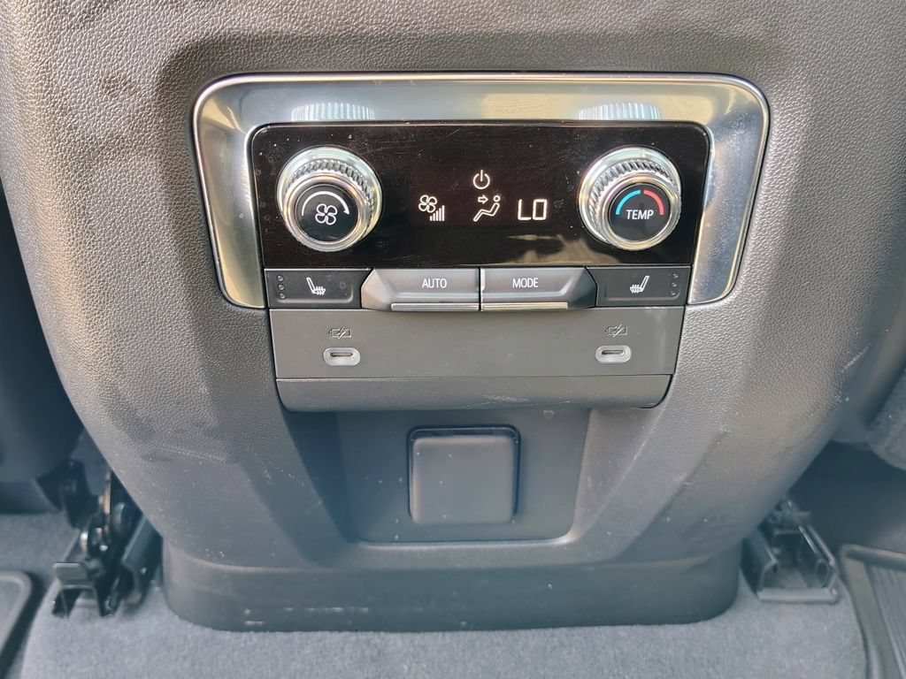 Used 2021 GMC Yukon XL SLT w/ SLT Premium Package AWD/4WD image 51