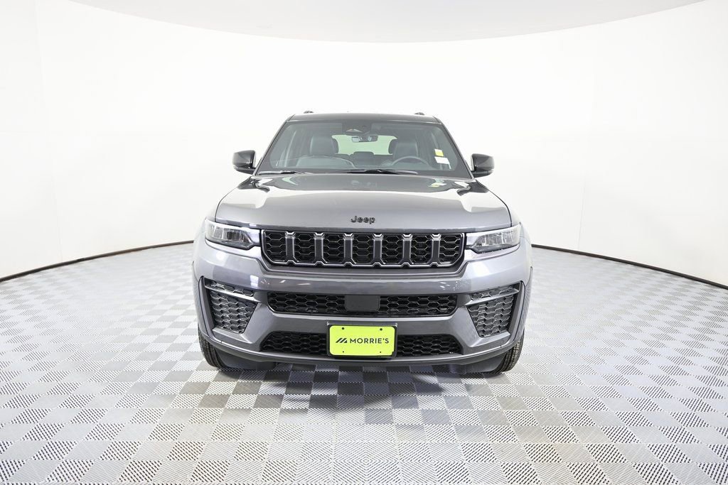 New 2026 Jeep Grand Cherokee Laredo image 10