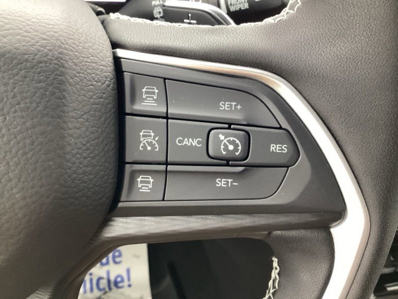 New 2025 Jeep Grand Cherokee L Altitude image 37