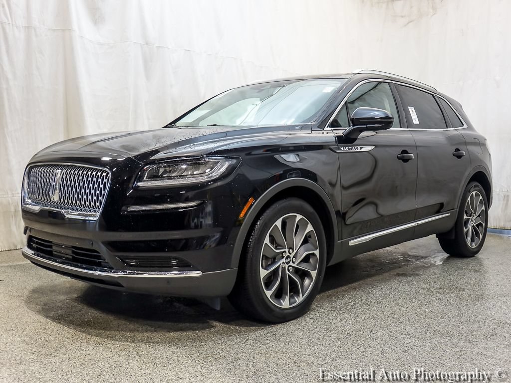 Used 2022 Lincoln Nautilus Reserve w/ Equipment Group 201A AWD/4WD image 2