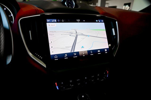 Used 2022 Maserati Ghibli Modena Q4 image 34