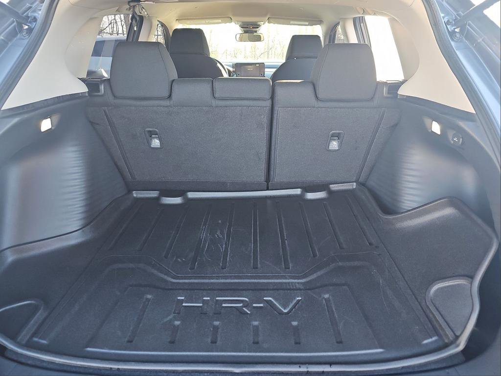 Used 2025 Honda HR-V LX image 7