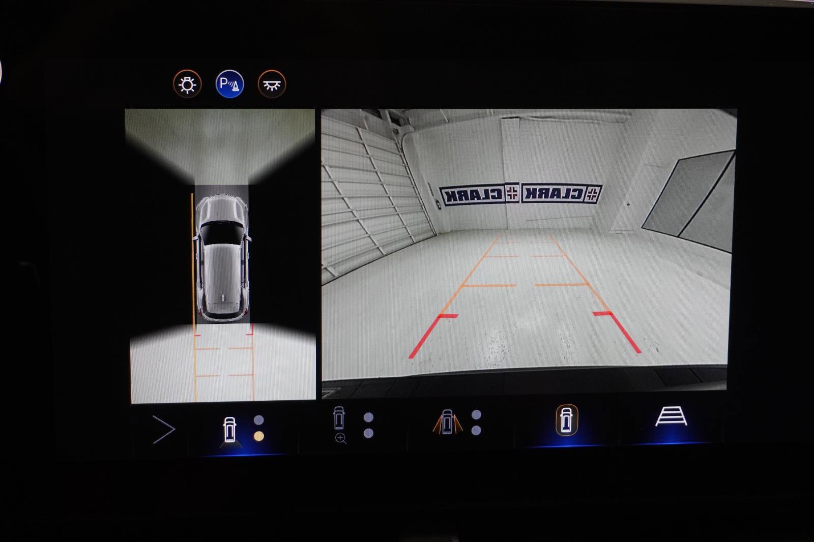 New 2026 Chevrolet Equinox RS w/ Convenience Package III image 30