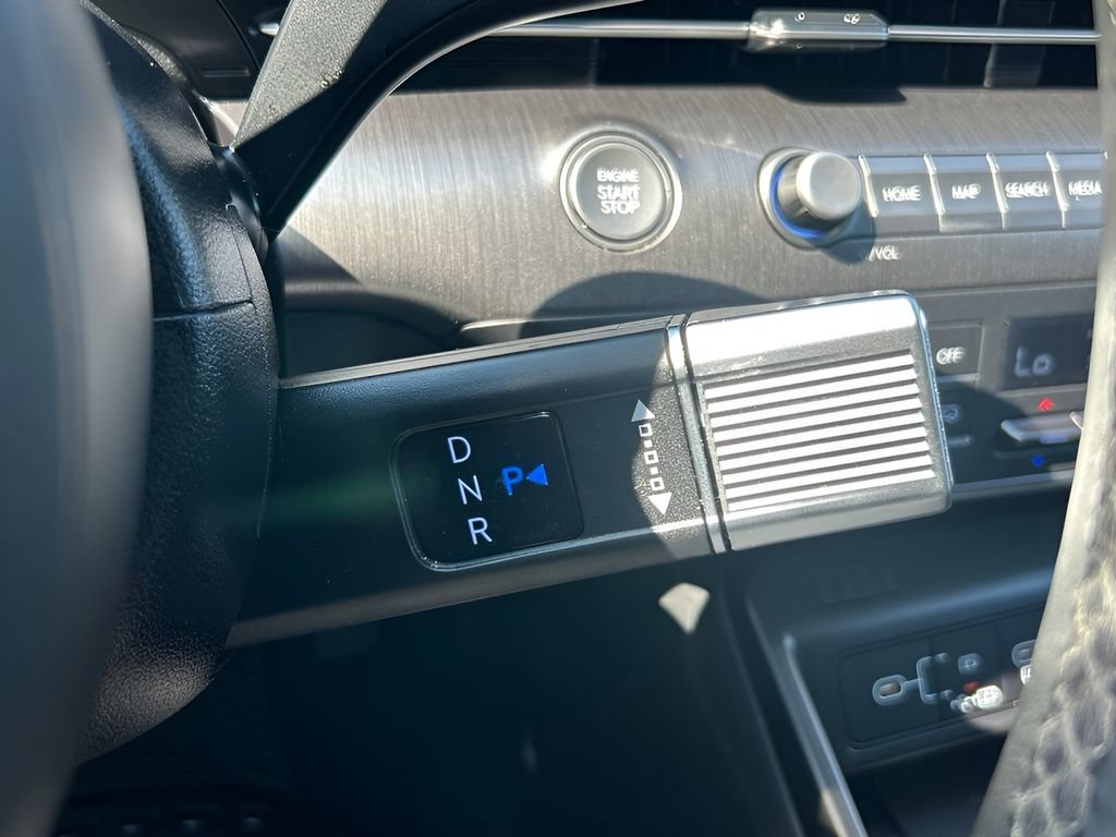 Used 2024 Hyundai Kona SEL w/ Convenience Package FWD image 15