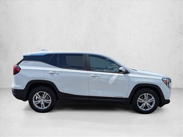 Used 2022 GMC Terrain SLE FWD image 4