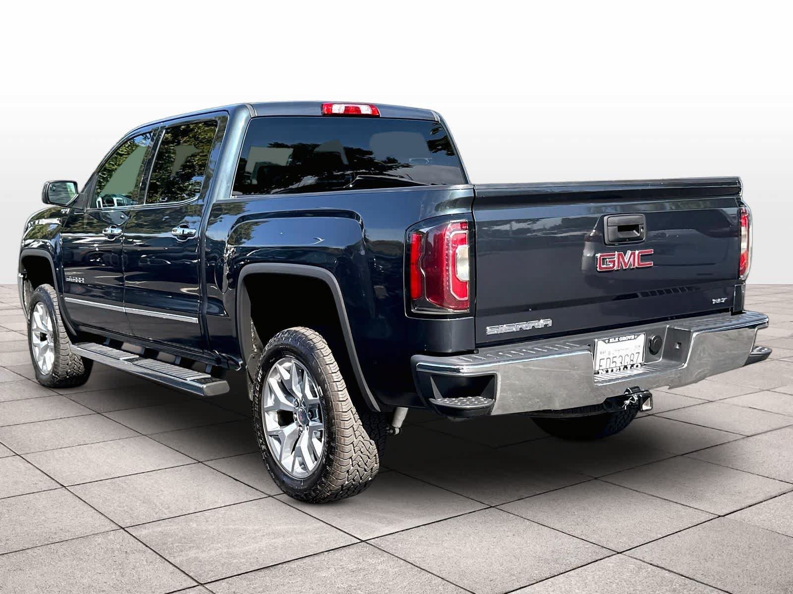 Used 2018 GMC Sierra 1500 SLT w/ SLT Premium Package AWD/4WD image 7