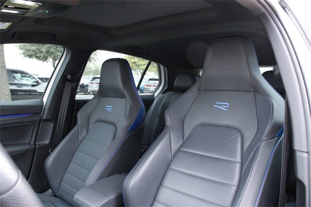 Used 2024 Volkswagen Golf R image 12