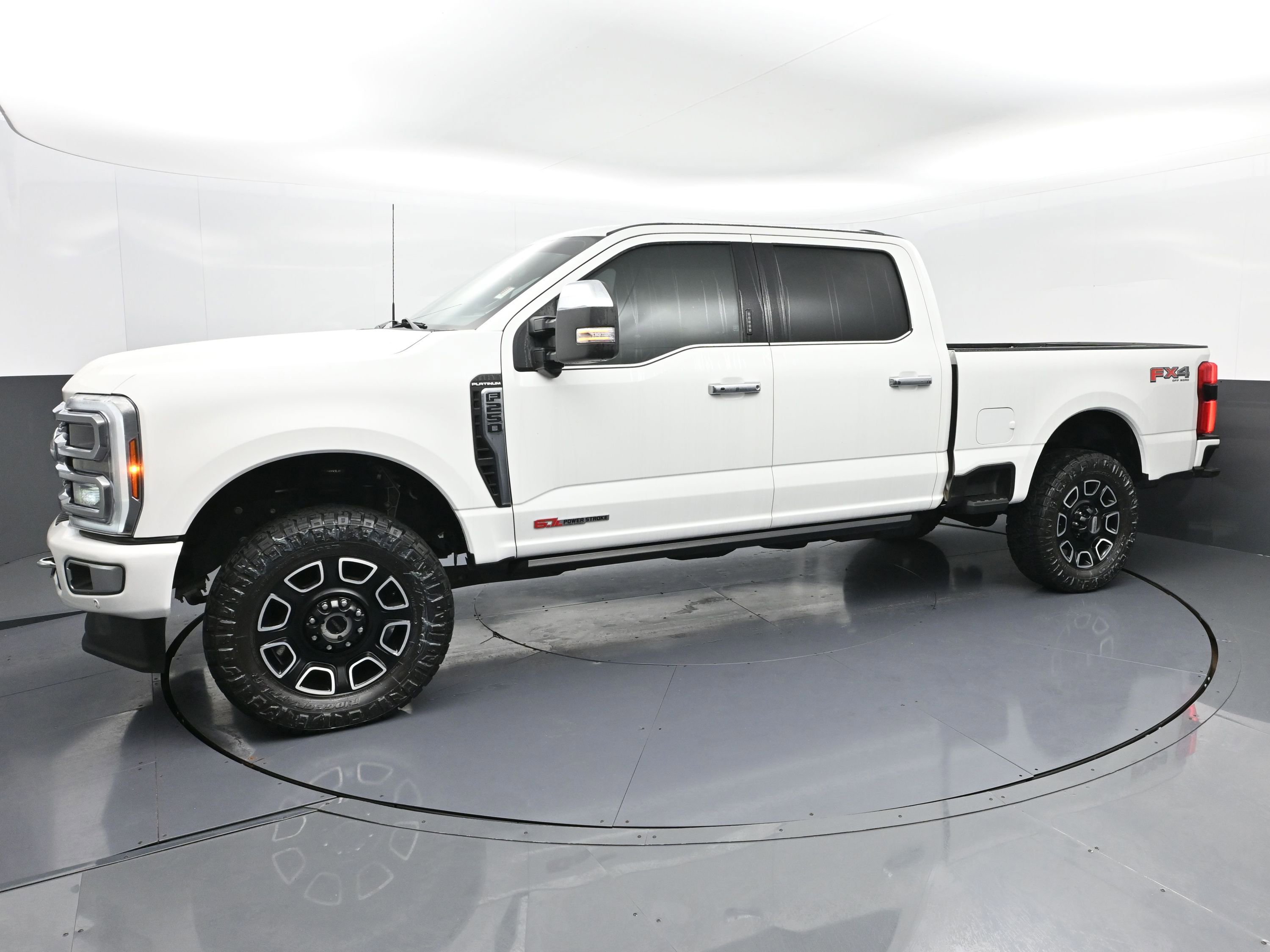 Used 2024 Ford F250 Platinum image 29