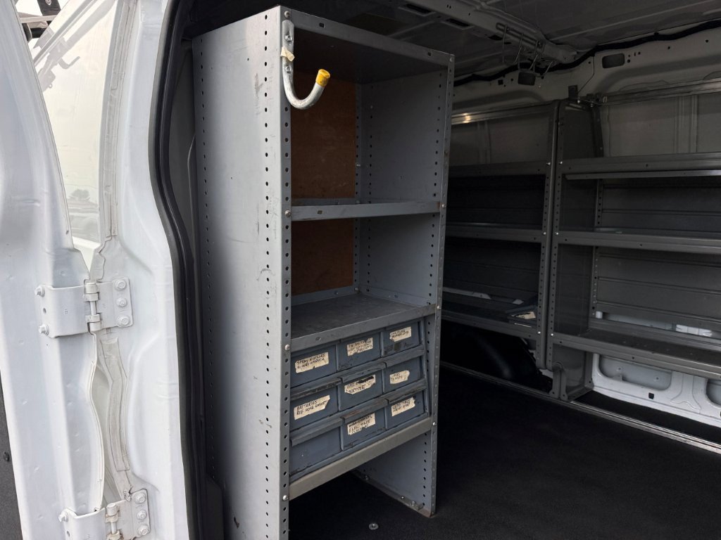Used 2019 Ford Transit 150 130 Low Roof RWD image 21