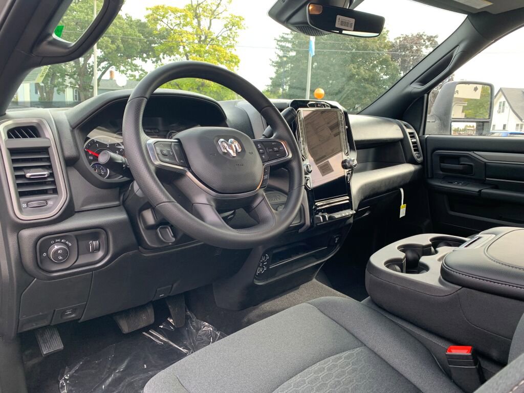 New 2026 RAM 3500 Tradesman image 15