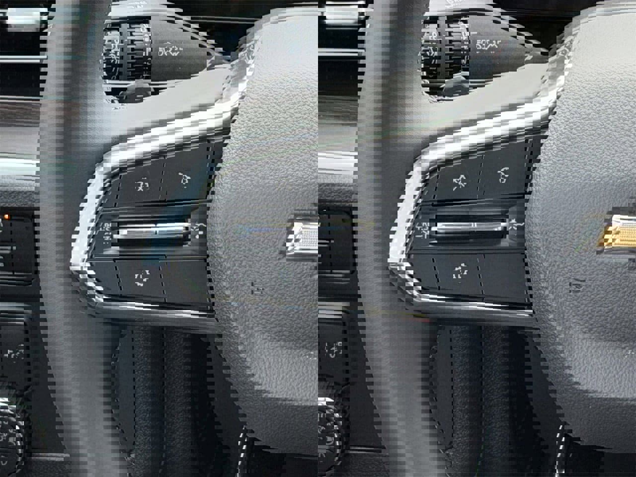 New 2026 Chevrolet Suburban Premier image 13