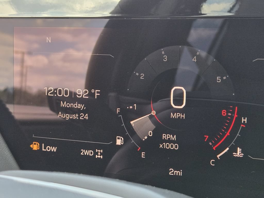 New 2026 GMC Yukon XL AT4 w/ AT4 Premium Package AWD/4WD image 10