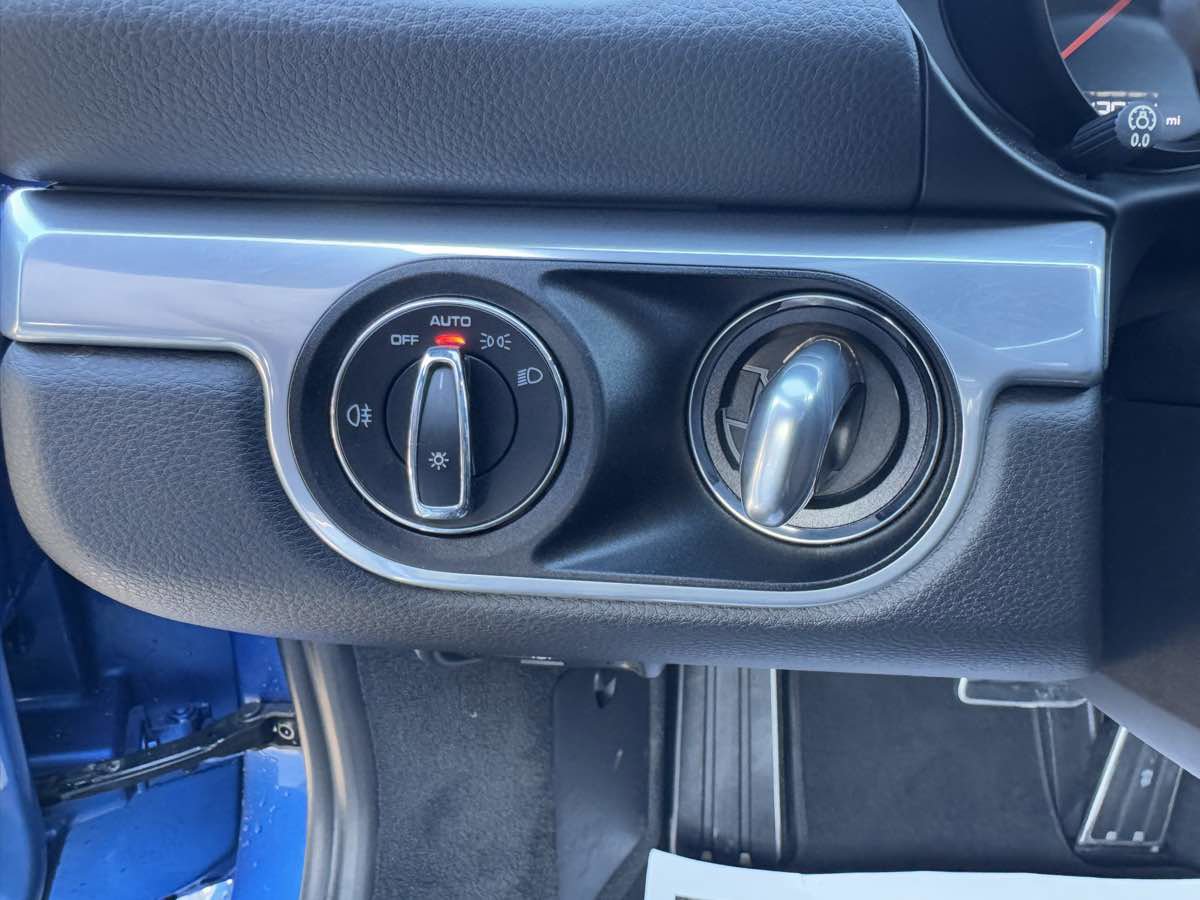 Used 2018 Porsche 718 Cayman S image 10