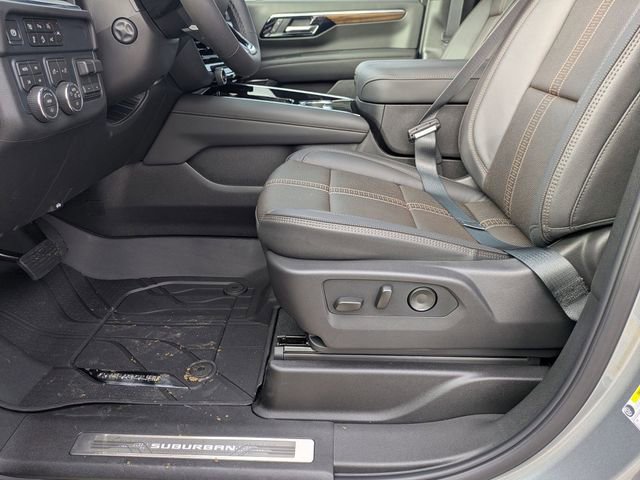 New 2026 Chevrolet Suburban High Country image 12