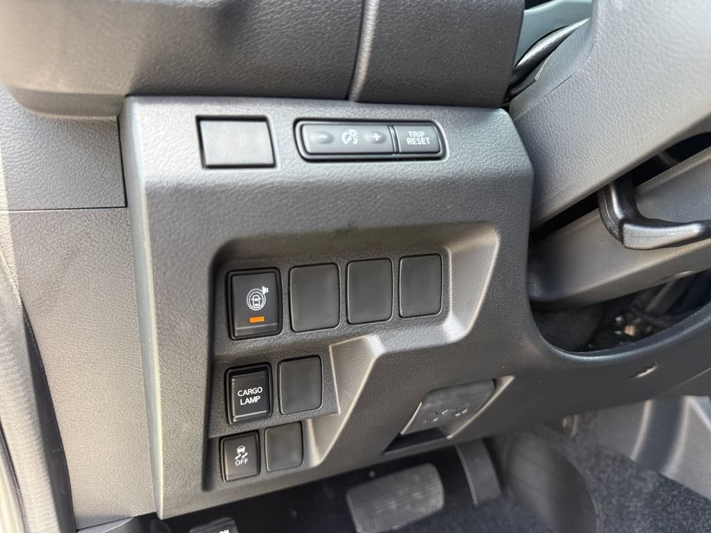New 2026 Nissan Frontier SV w/ All-Weather Content Package AWD/4WD image 28