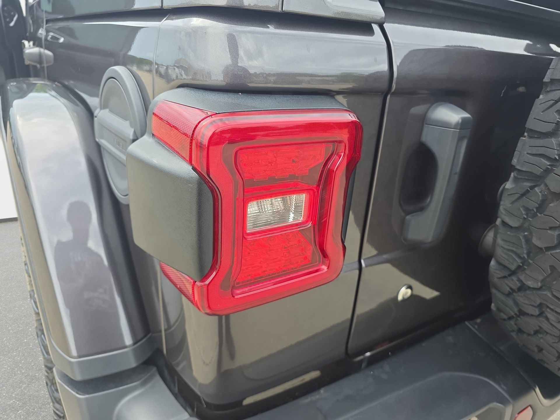 Used 2018 Jeep Wrangler Unlimited Rubicon AWD/4WD image 31