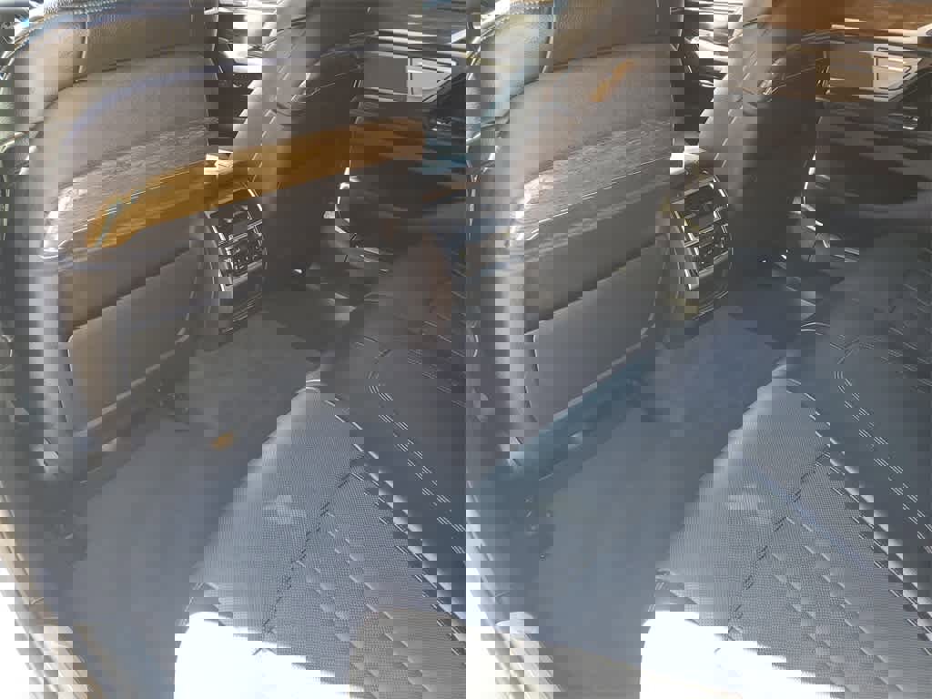 Used 2019 BMW 740i w/ Executive Package image 10