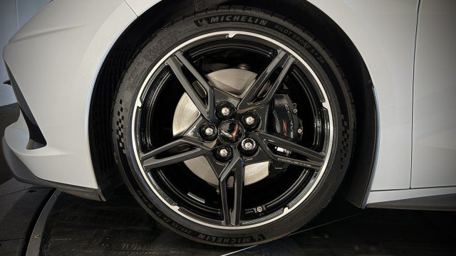 Used 2024 Chevrolet Corvette Stingray Premium Cpe w/ Z51 Performance Package RWD image 29