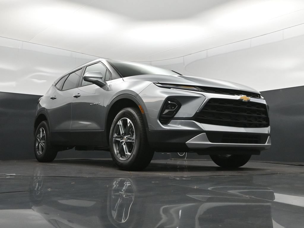 New 2026 Chevrolet Blazer LT w/ Convenience Package AWD/4WD image 44