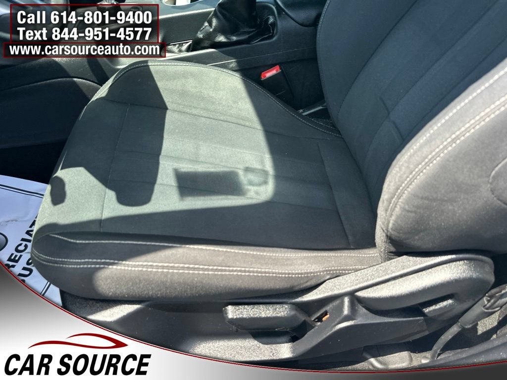Used 2018 Ford Mustang Coupe RWD image 10