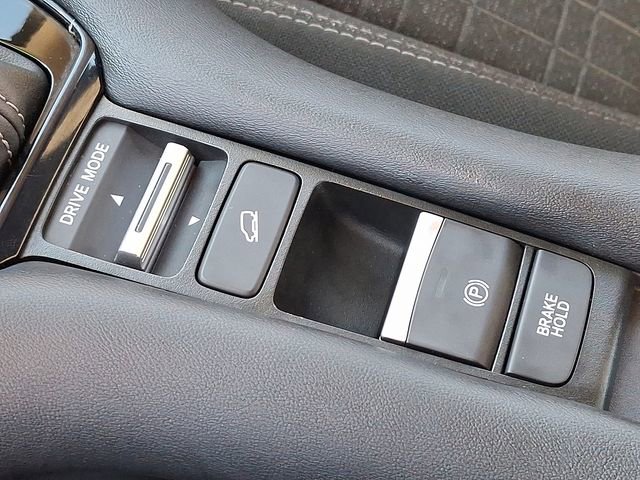 Used 2025 Honda HR-V LX image 22